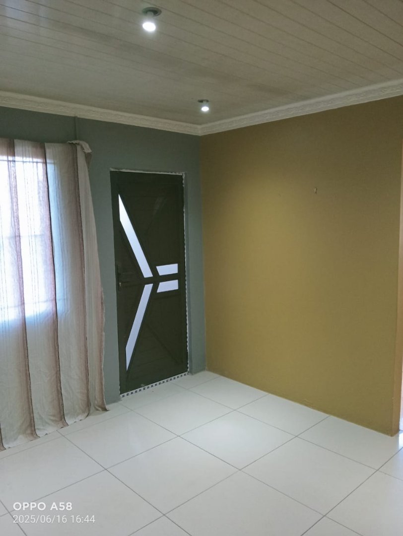  Bedroom Property for Sale in Bloemside 4 Free State